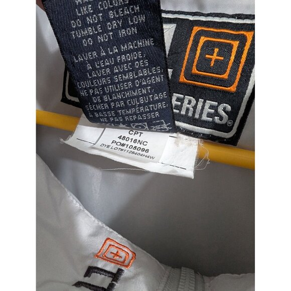 511 Tactical Series Nascar Offical marked 4x zip up Poly/Nylon RARE cream/white - Picture 3 of 9